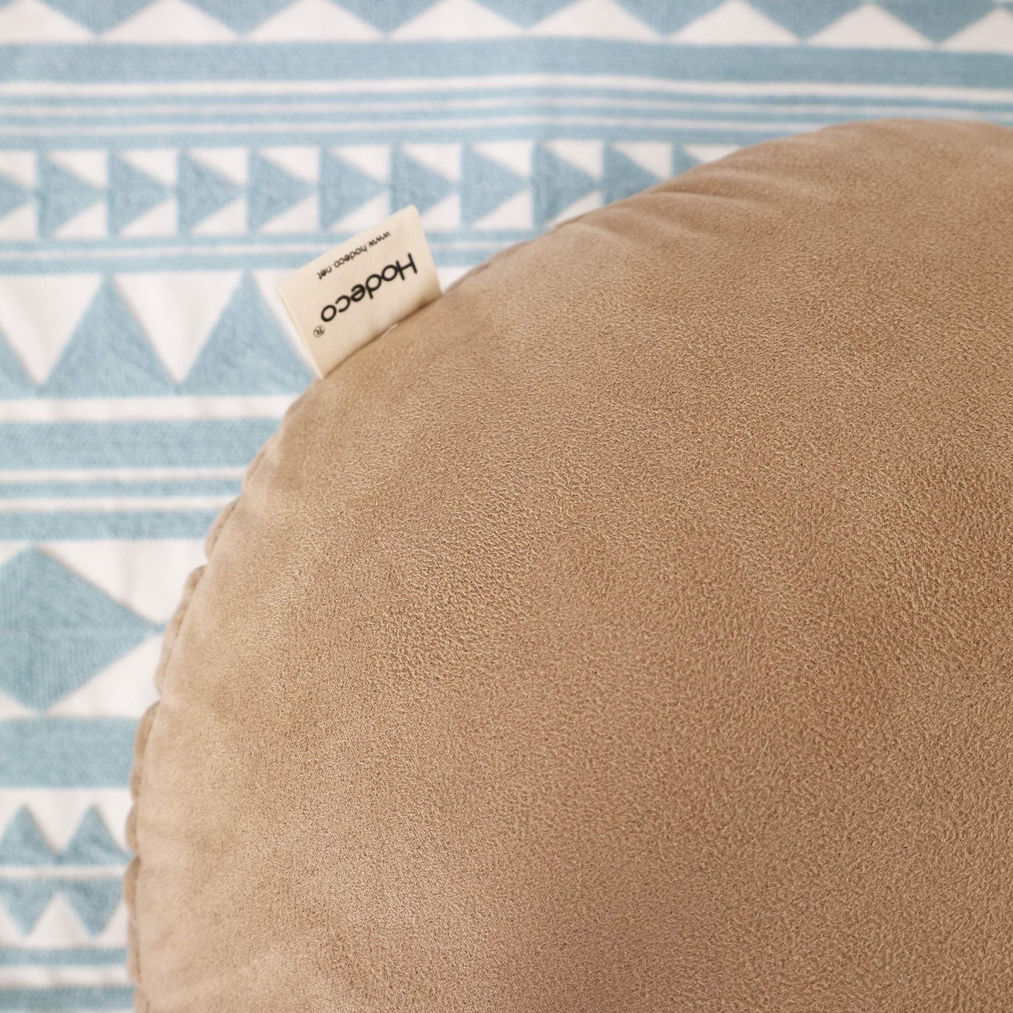 Hodeco Round Throw Pillows Down-Like Polyester Filling Super Soft Ultra Fluffy Feather-Like Touching Decorative Circle Floor Cushion for Couch Bed Sofa Office Car, 1 Piece (16x16 Inches, Khaki)